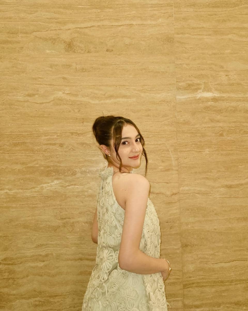 potret Ade Amanda Susiyanti, Puteri Indonesia Sulawesi Barat 2026