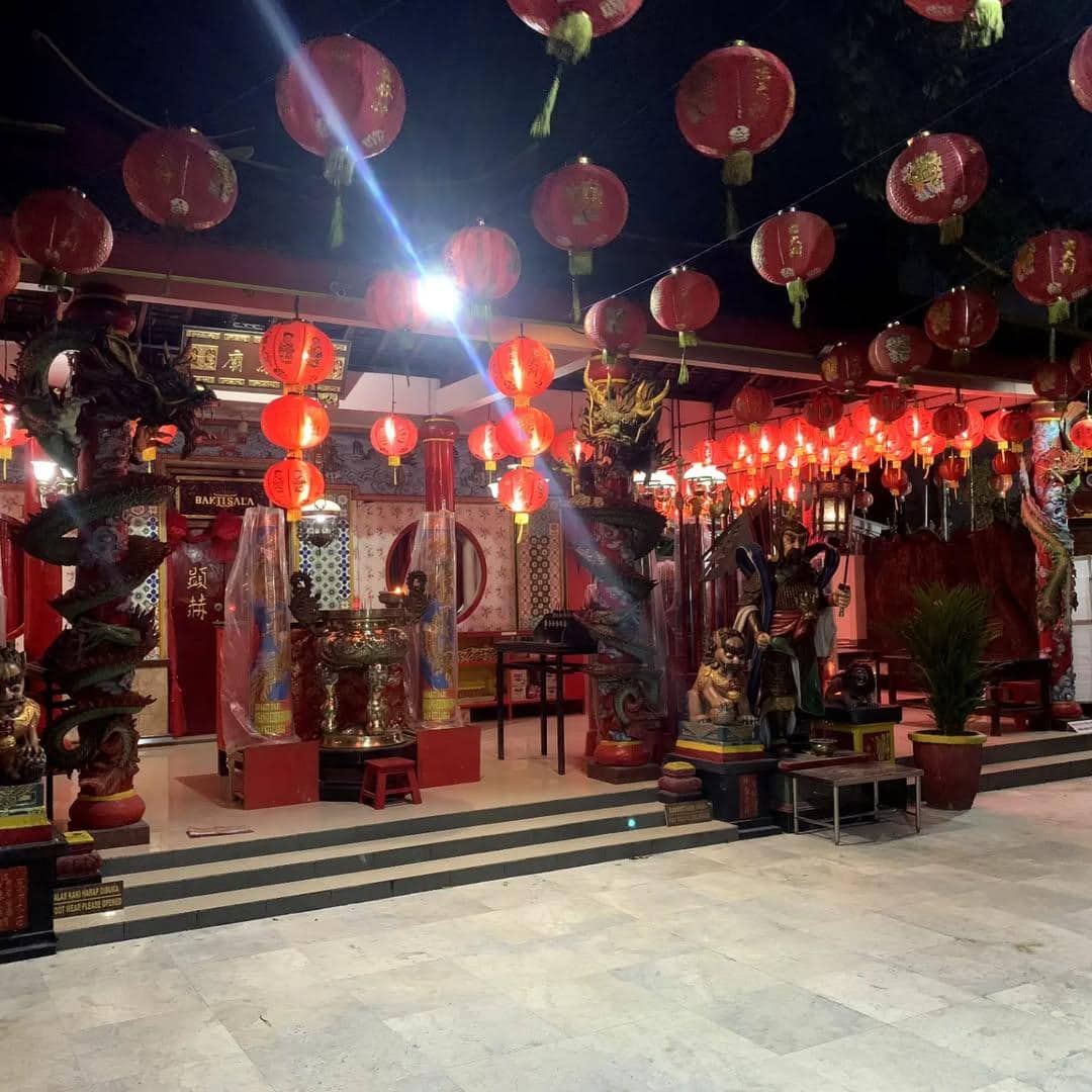 suasana di Vihara Dharmayana Kuta (instagram.com/viharadharmayanakuta)