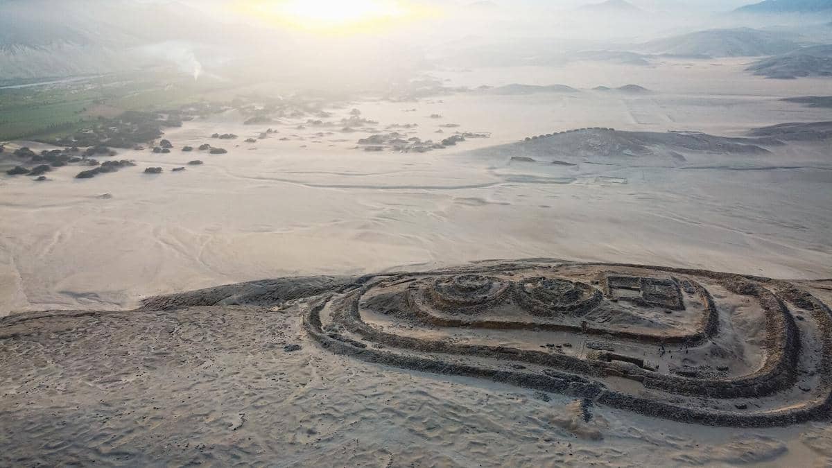 ilustrasi chankillo solar observatory di Amerika