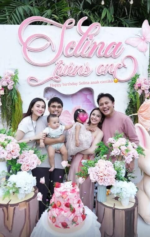 Ulang Tahun Pertama Selina