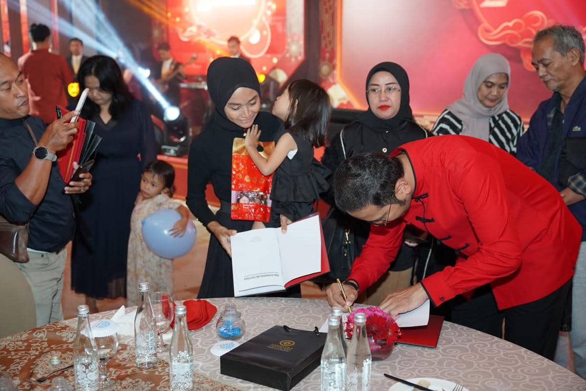 Rezza Anggara coba bedah logika imperial Feng Shui lewat buku