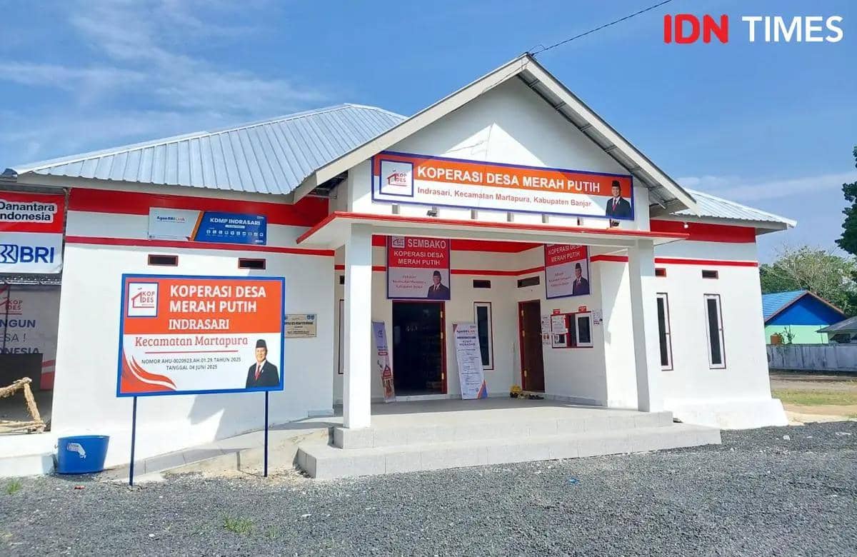 Koperasi Desa Merah Putih Indrasari, di Martapura, Kabupaten Banjar, Kalimantan Selatan, menjadi Kopdes percontohan dan satu-satu yang beroperasi sejak awal