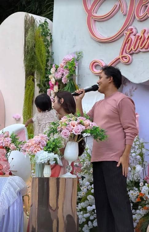 Ulang Tahun Pertama Selina