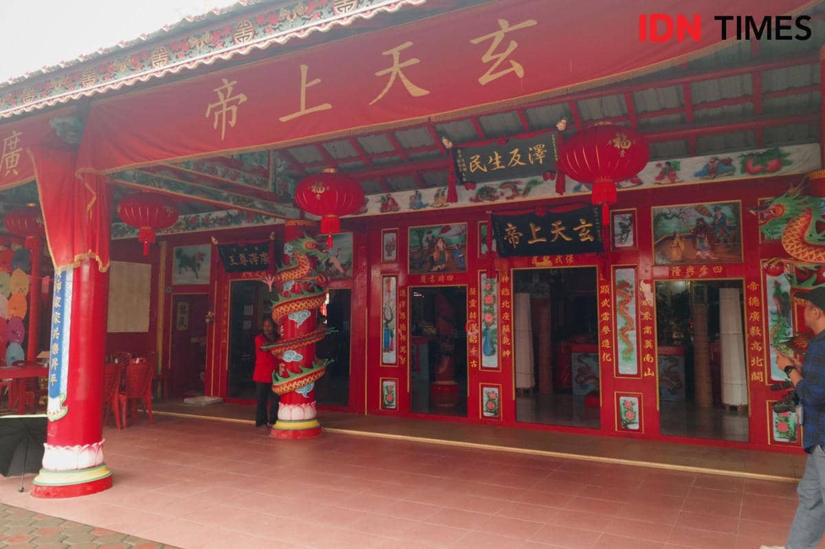 Vihara di Kubu Raya.