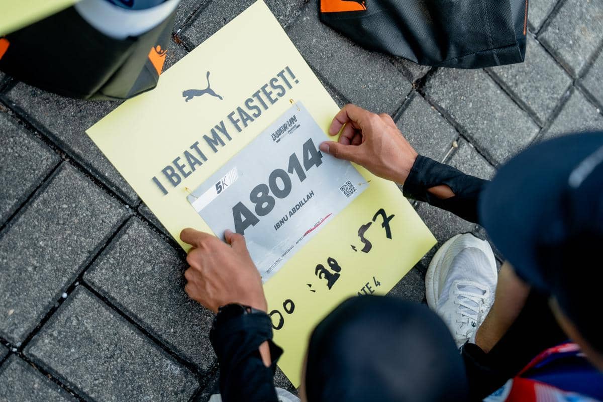 Antusias para peserta Planet Sports Run 2026 pada booth PUMA Indonesia