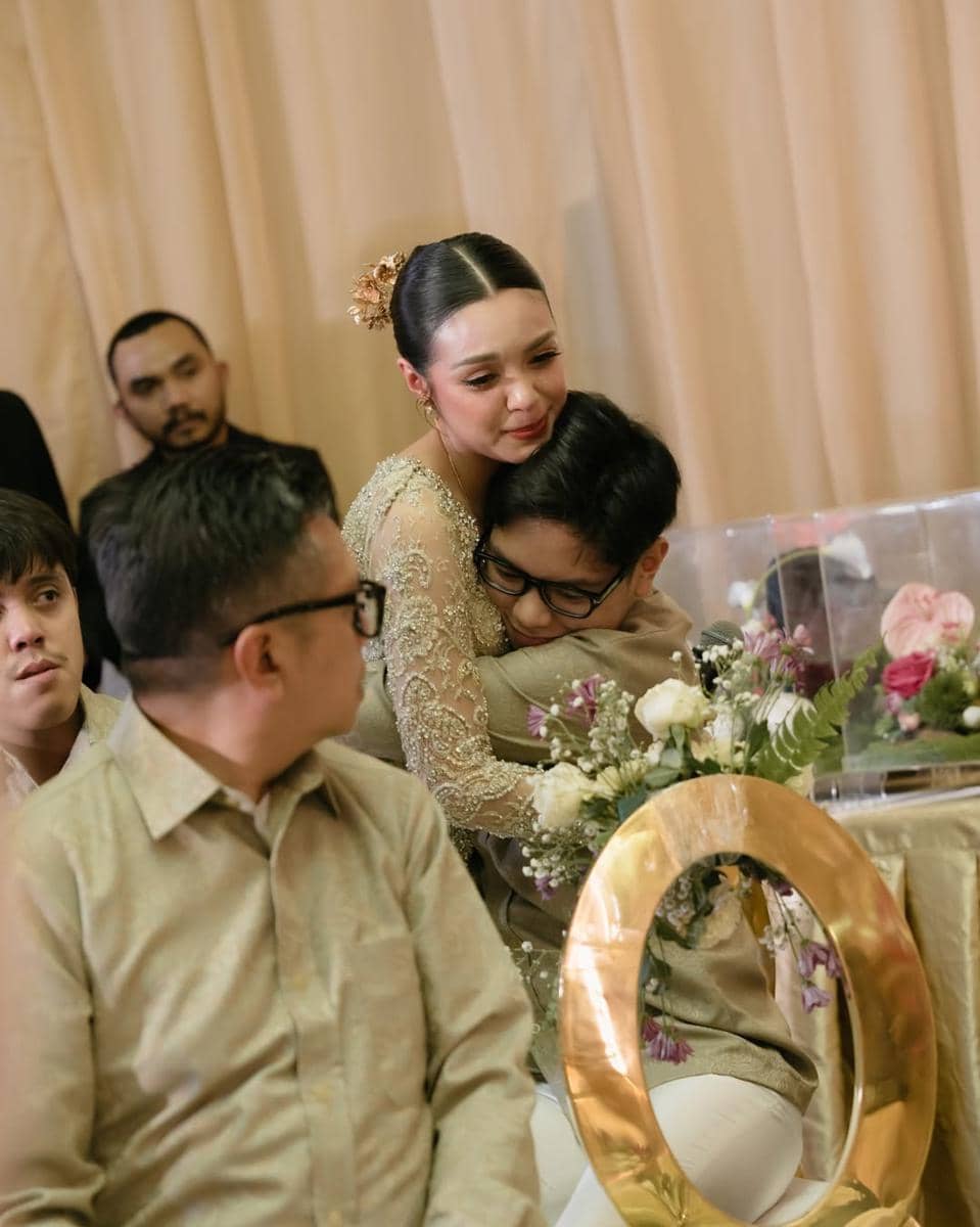 Dekorasi lamaran Claudia dan Riza Syah