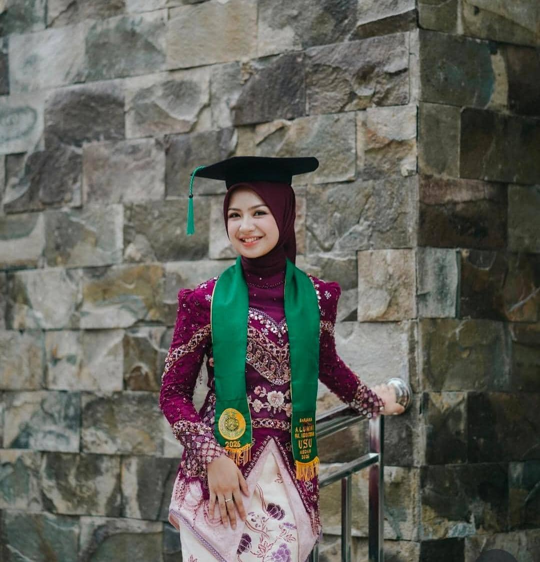 potret Nashwa Zahira lulus sarjana kedokteran USU