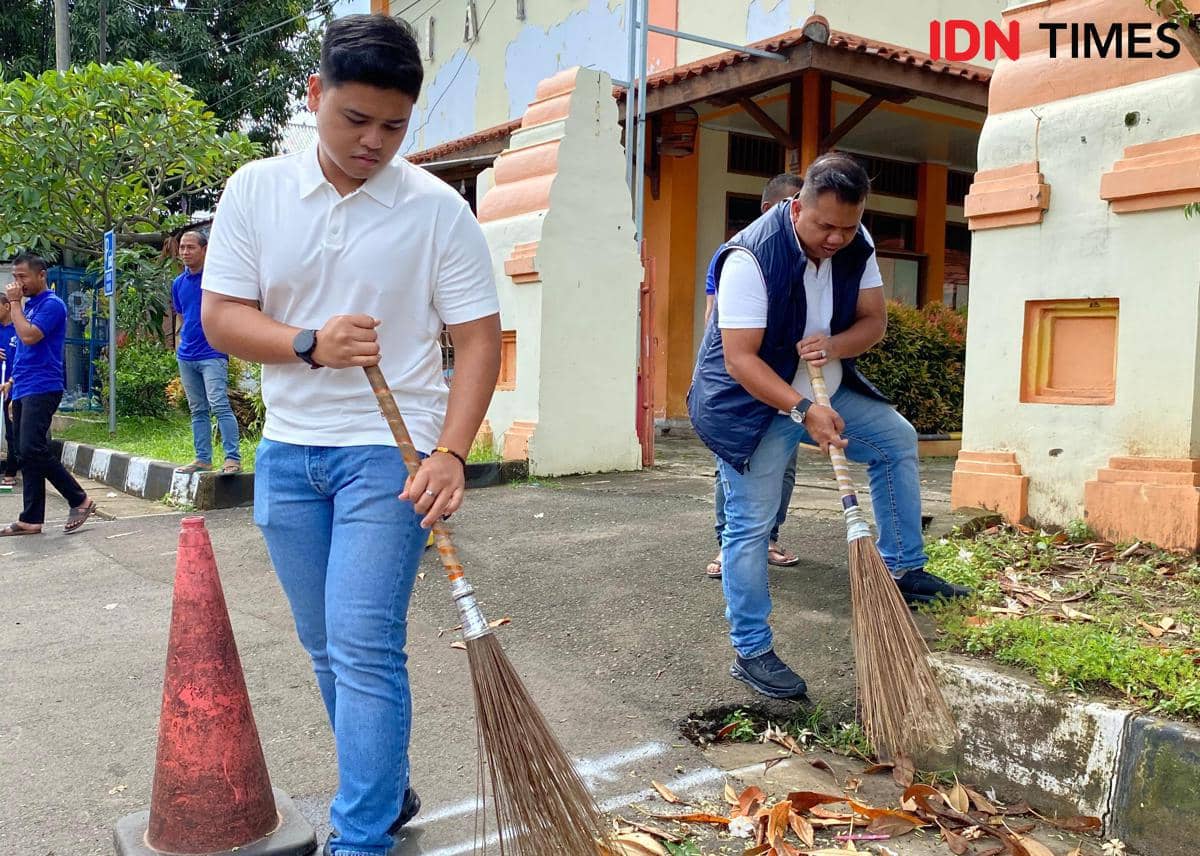 Napi-napi Rutan Serang dilepas bersihkan masjid (Dok. Khaerul Anwar)