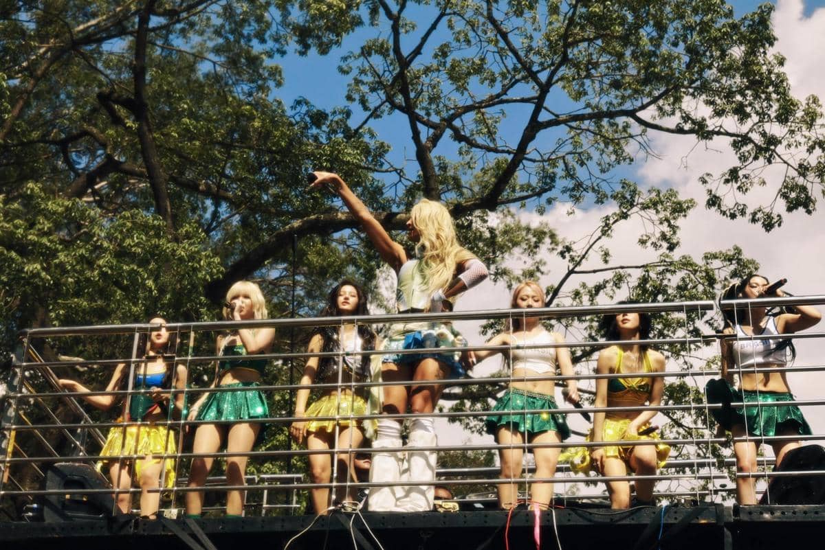 NMIXX di Bloco Da Pabllo 2026 (instagram.com/pabllovittar)