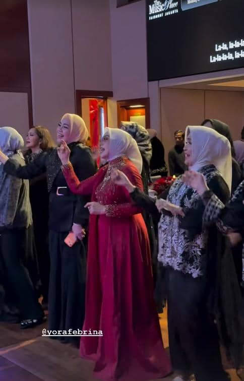 Pesta Ultah ke-56 Ibunda Nikita Willy (instagram.com/yorafebrina)