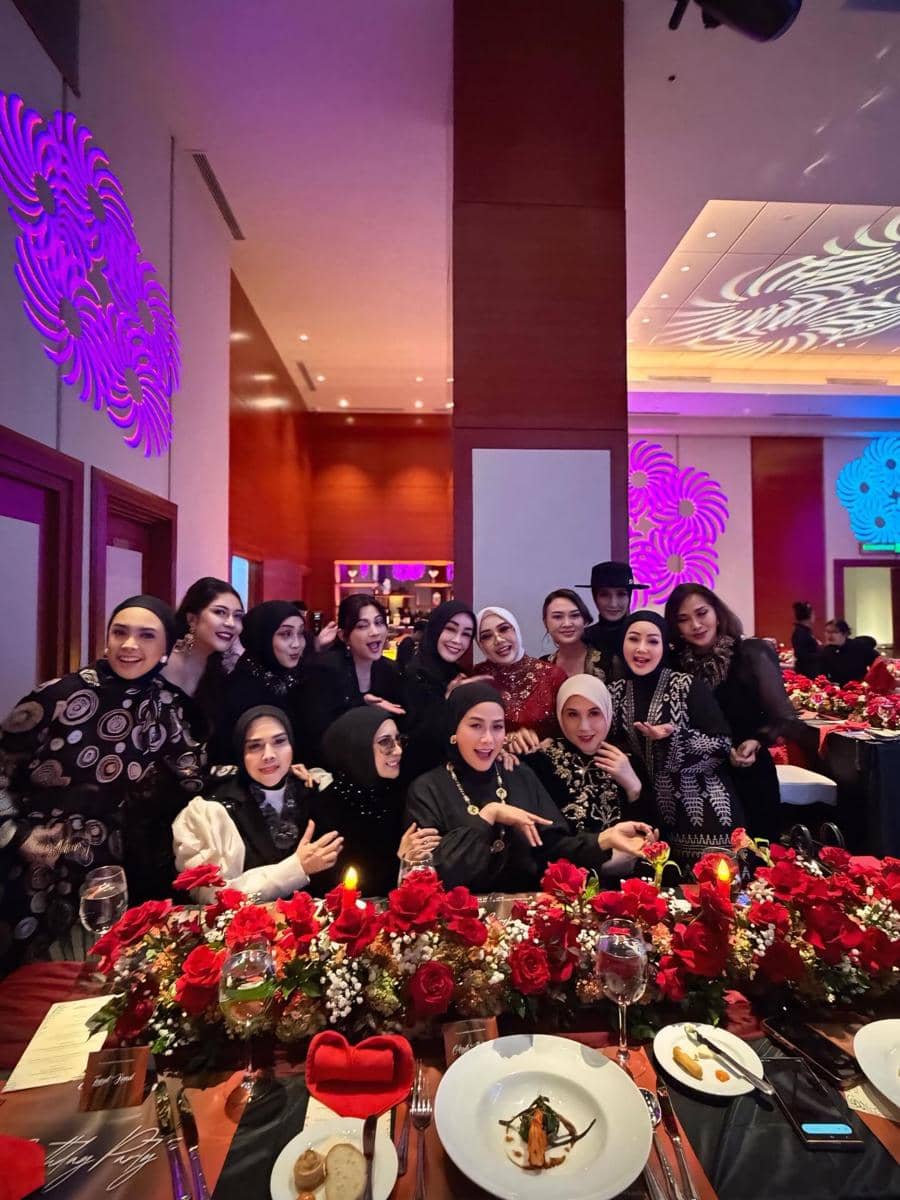 Pesta Ultah ke-56 Ibunda Nikita Willy (instagram.com/yorafebrina)