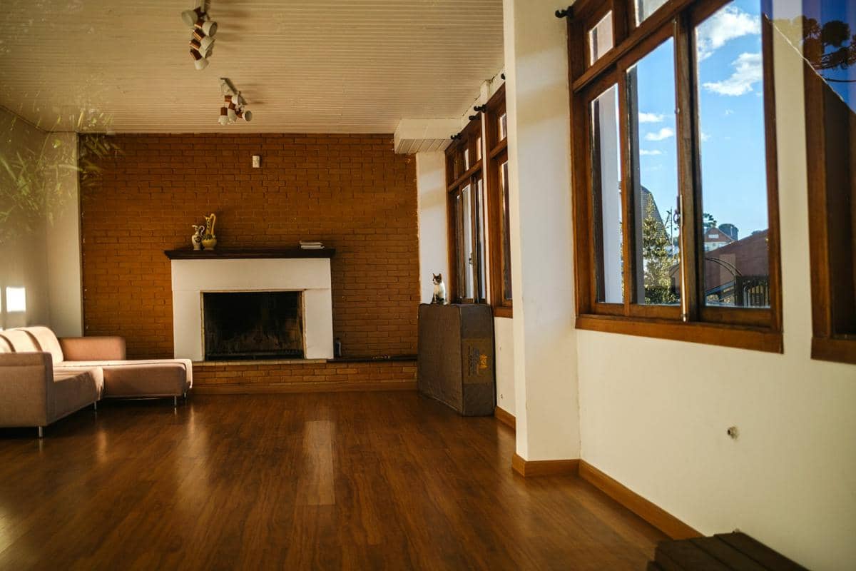 ilustrasi interior rumah mid-century modern