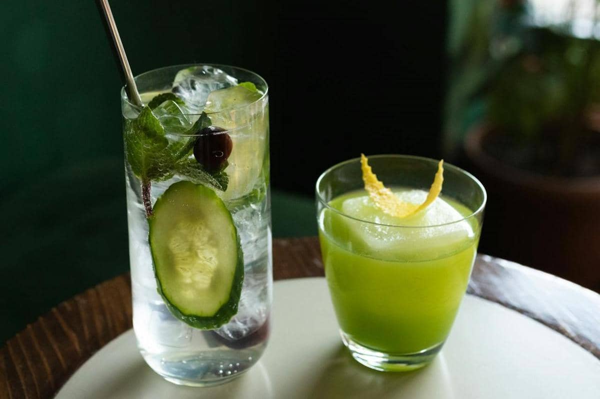 ilustrasi es timun serut selasih 