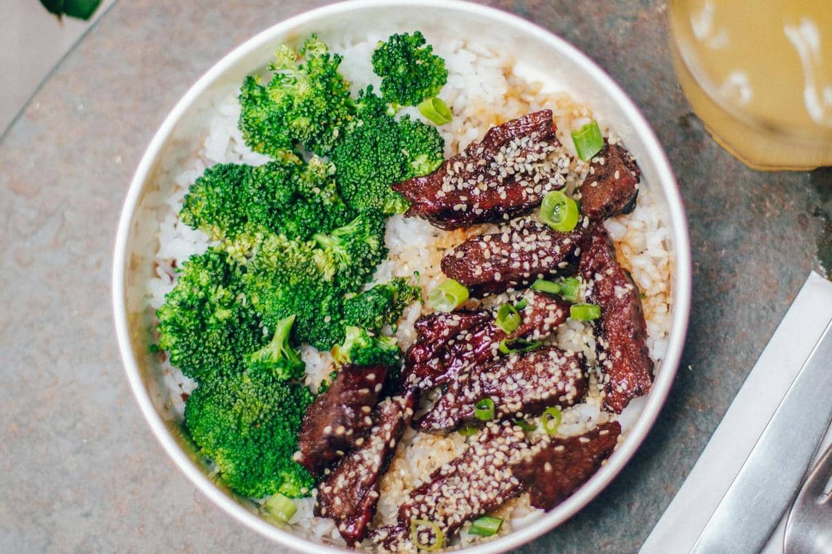 5 Tips Memasak Beef and Broccoli yang Empuk dan Enak