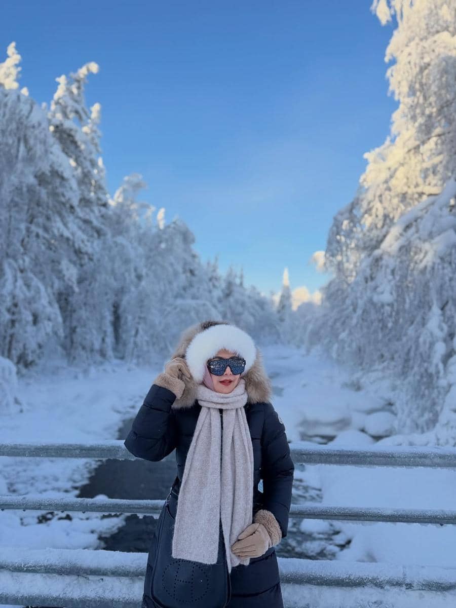 Eddies Adelia liburan musim dingin di Finlandia
