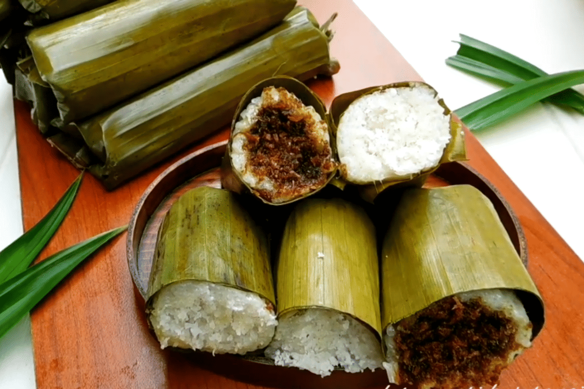 ilustrasi lemang bakar khas Minangkabau 