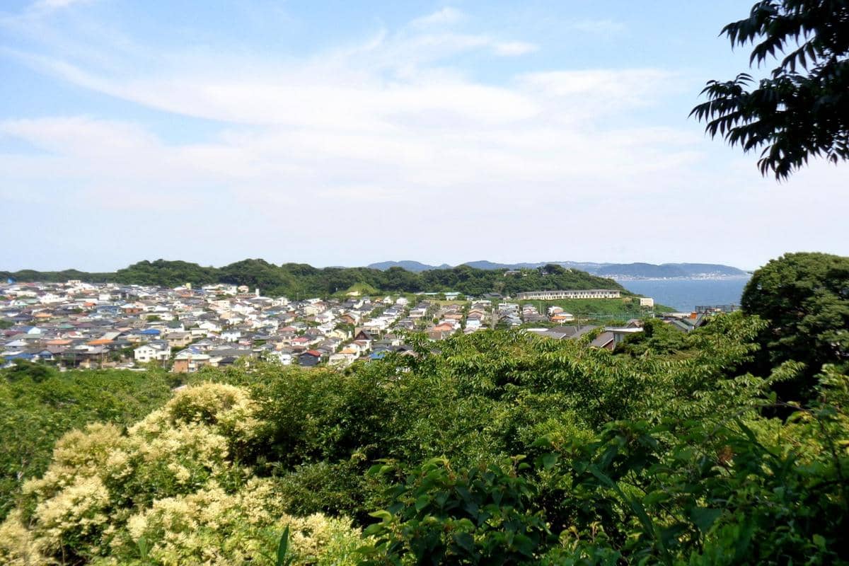 View dari Kamakura Hiromachi Ryokuchi Loop