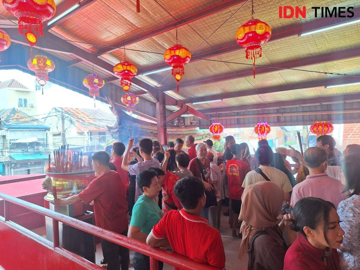 Suasana Wihara Dharma Bhakti di kawasan Petak Sembilan, Glodok pada hari raya Imlek, Selasa 17 Februari 2026. 
