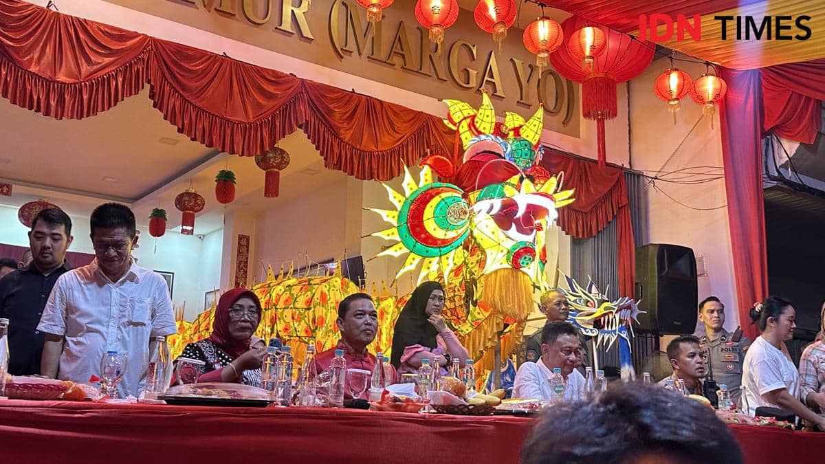 Gubernur Kalbar, Ria Norsan dan Wali Kota Pontianak, Edi Kamtono hadir dalam perayaan Imlek.