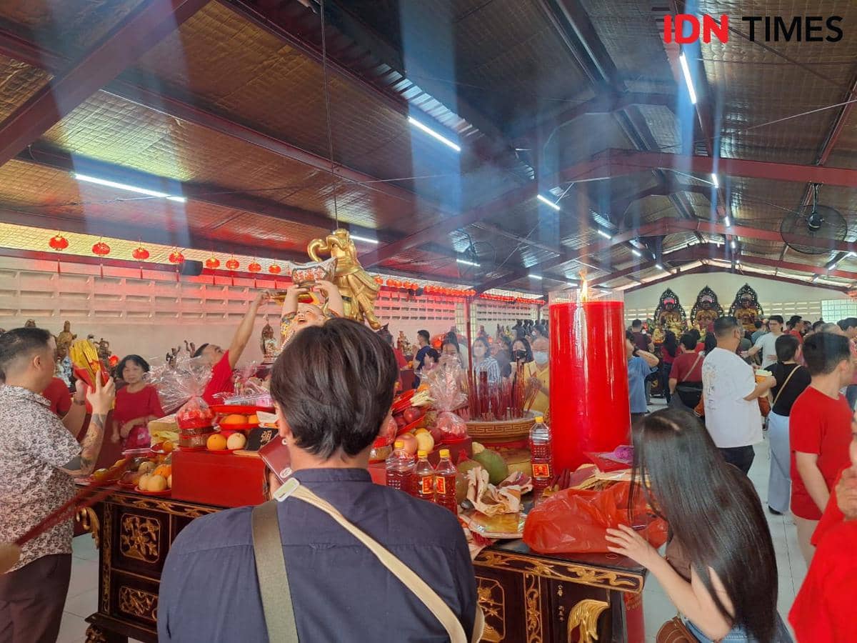 Suasana Wihara Dharma Bhakti di kawasan Petak Sembilan, Glodok pada hari raya Imlek, Selasa 17 Februari 2026. 