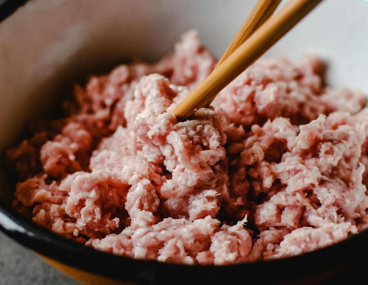 ilustrasi ayam giling