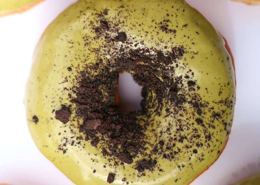 ilustrasi donat matcha