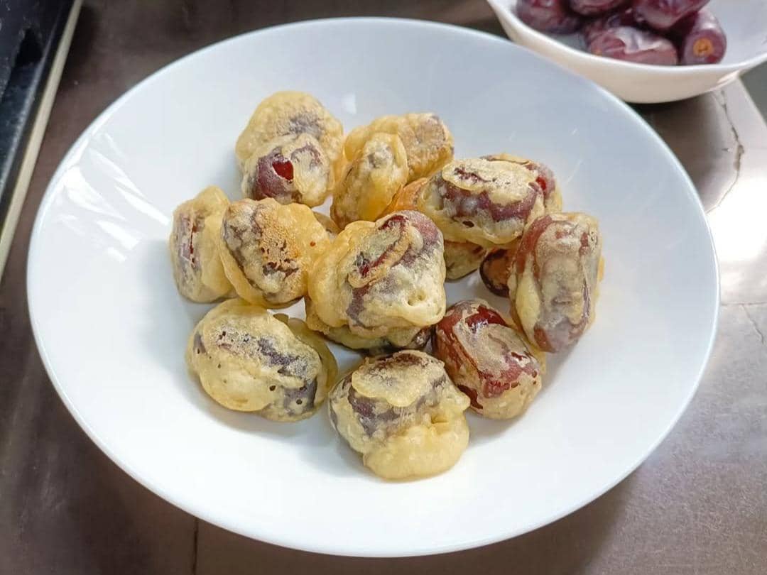 Kurma goreng tepung