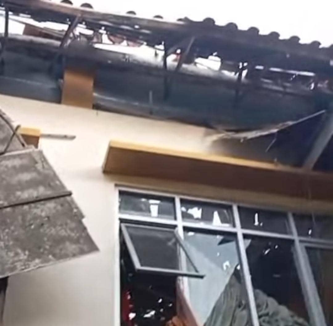 Kondisi asrama Ranggonang di Yogyakarta yang ambruk.