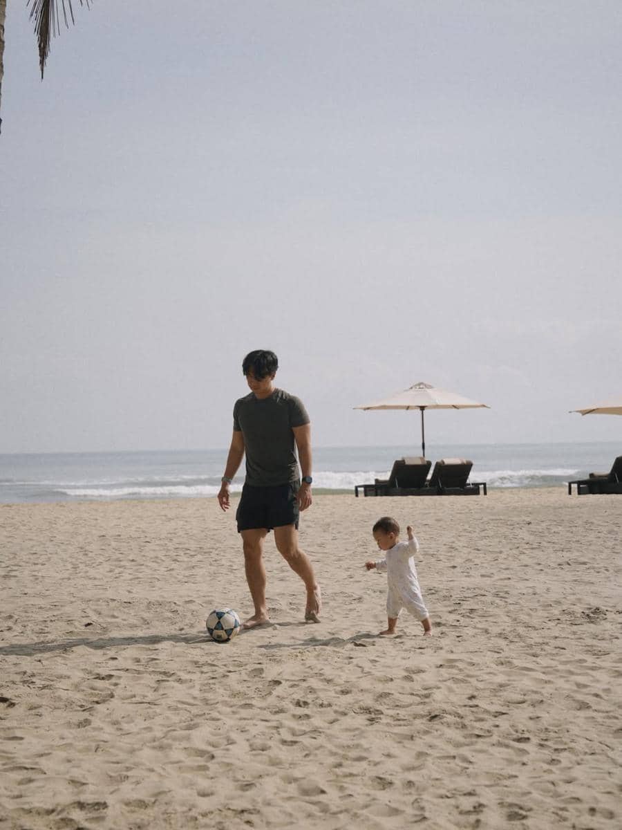 Nikita Willy dan keluarga jalan-jalan di Vietnam.