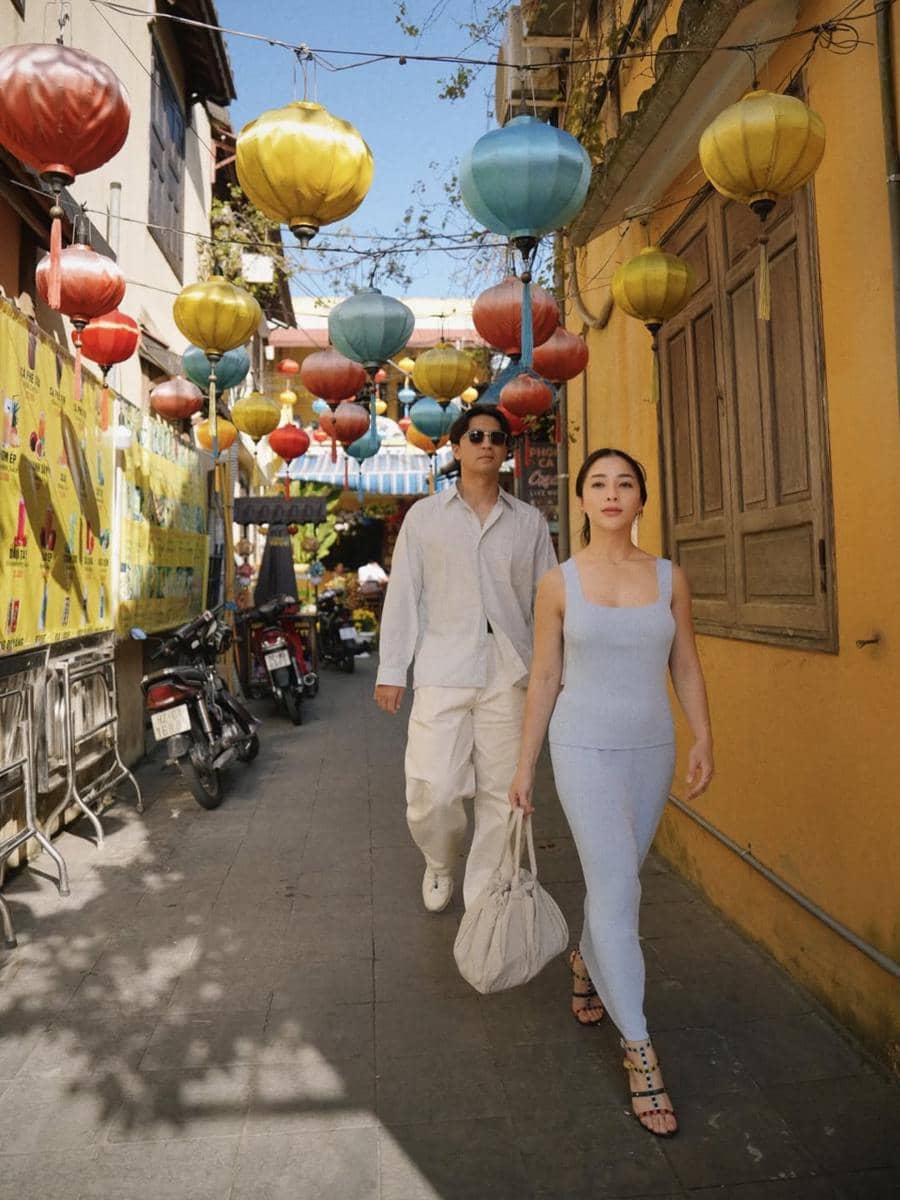 Nikita Willy dan keluarga jalan-jalan di Vietnam.