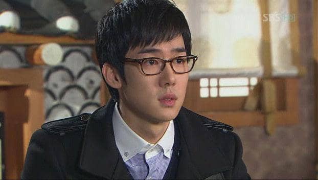 Still cut Yoo Yeon Seok di drama Pure Pumpkin Flower