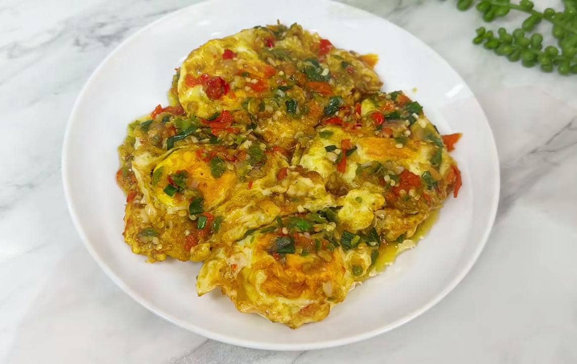 Resep Telur Ceplok Chili Padi yang Nikmat untuk Menu Sahur