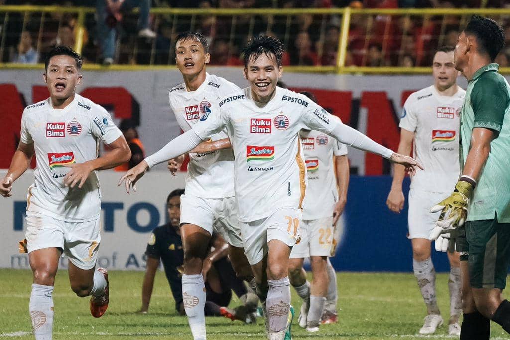 PSM Makassar versus Persija Jakarta musim 2023/2024.