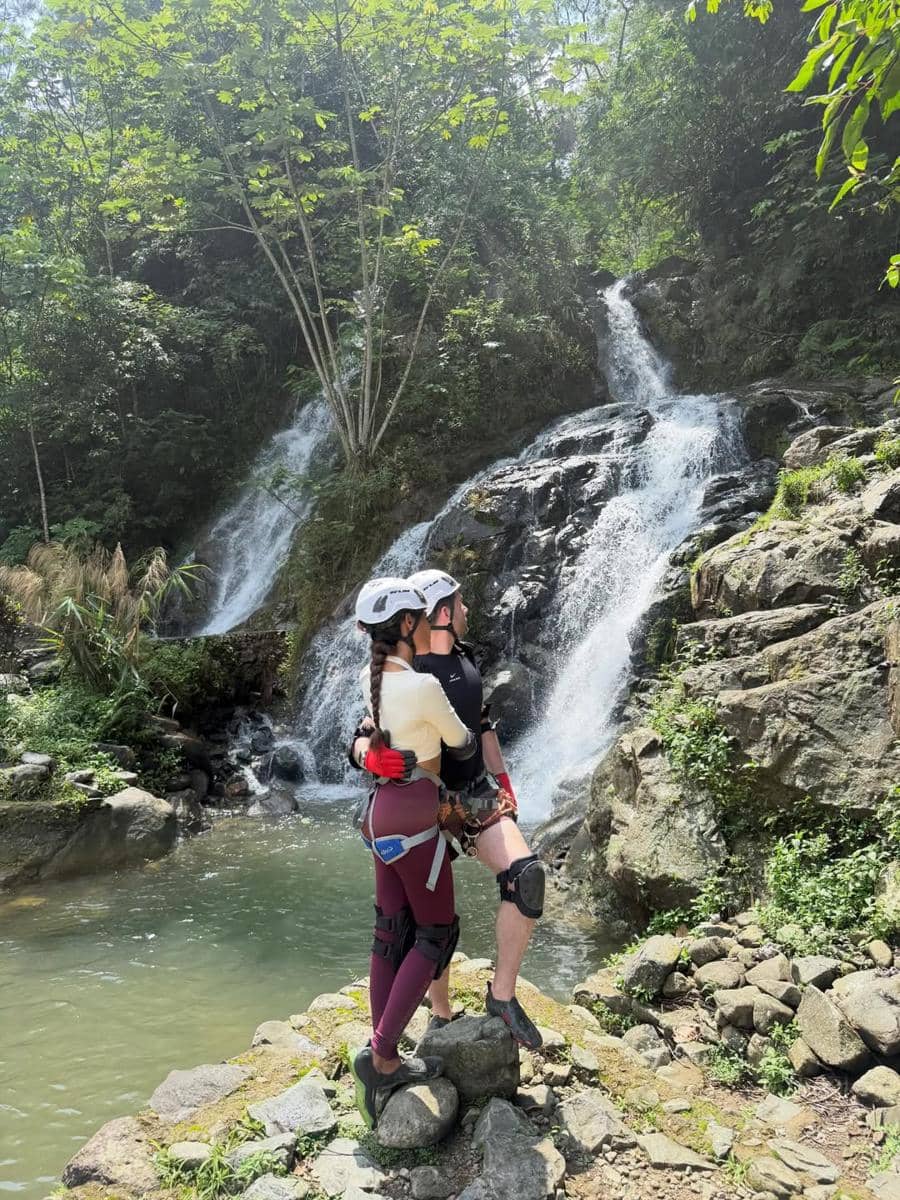 Novia Bachmid canyoning di Sentul