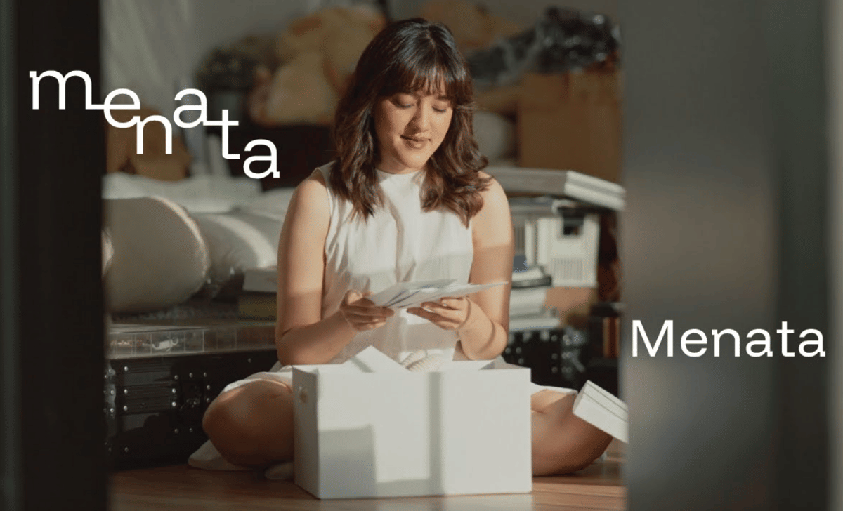 Ify Alyssa dalam musik video "Menata" 