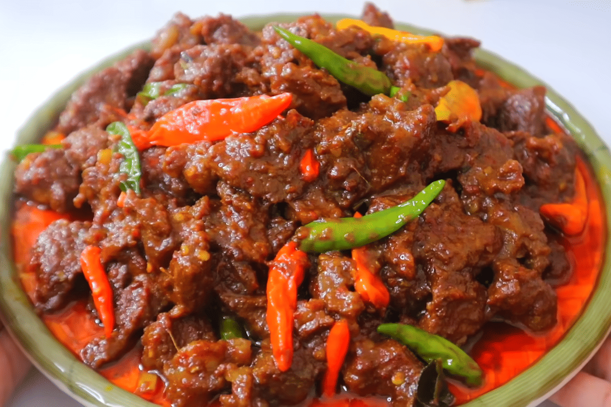 ilustrasi oseng mercon tetelan daging