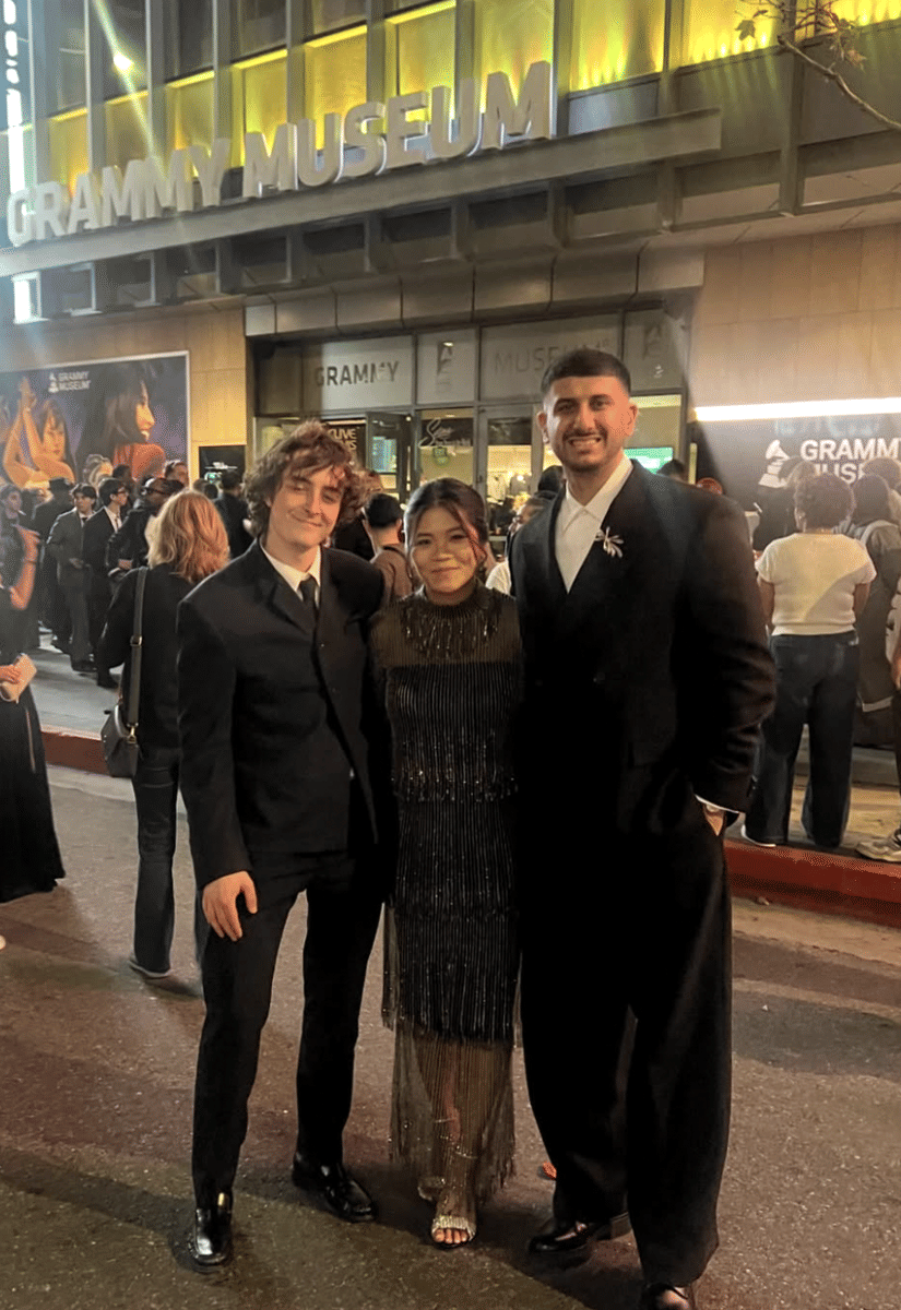 Theresa Kusumadjaja dan tim