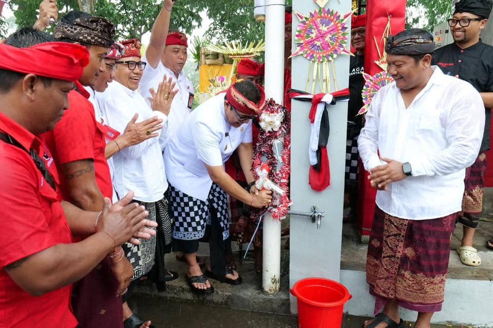 Peresmian tower tandon air di Banjar Abianlalang Tabanan