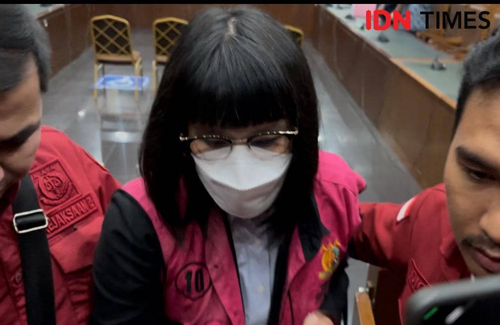 Advokat Marcella Santoso Dituntut 17 tahun penjara dan denda Rp600 juta subsider 150 hari kurungan dalam kasus dugaan suap dan pencucian uang. Jaksa menilai Marcella terbukti bersalah.