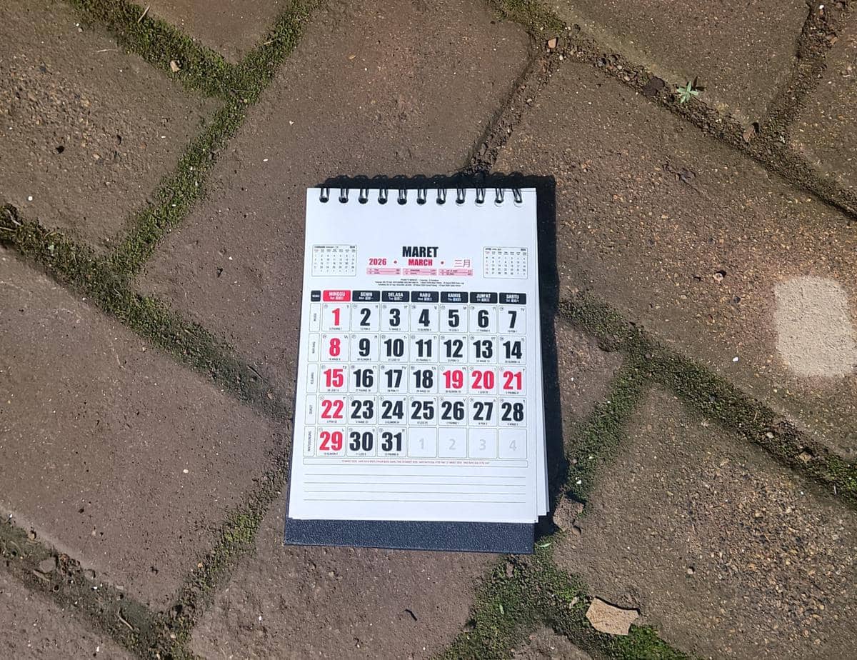 Ilustrasi kalender Maret 2026