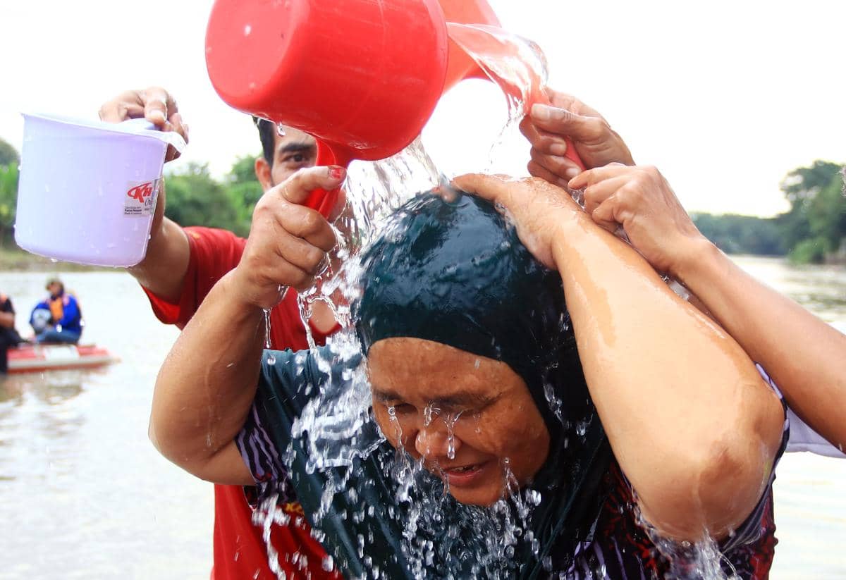 Tradisi keramas bareng di Tangerang, sebelum Ramadan