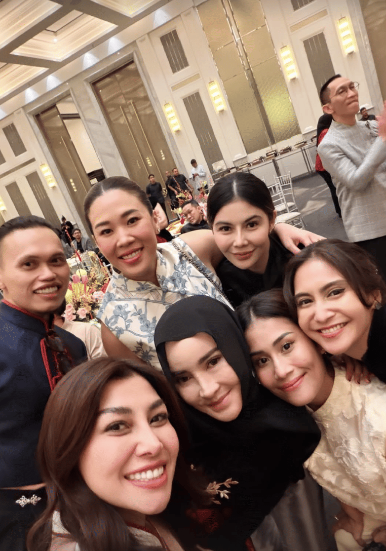 potret artis di acara ulang tahun Raffi Ahmad dan Nagita Slavina