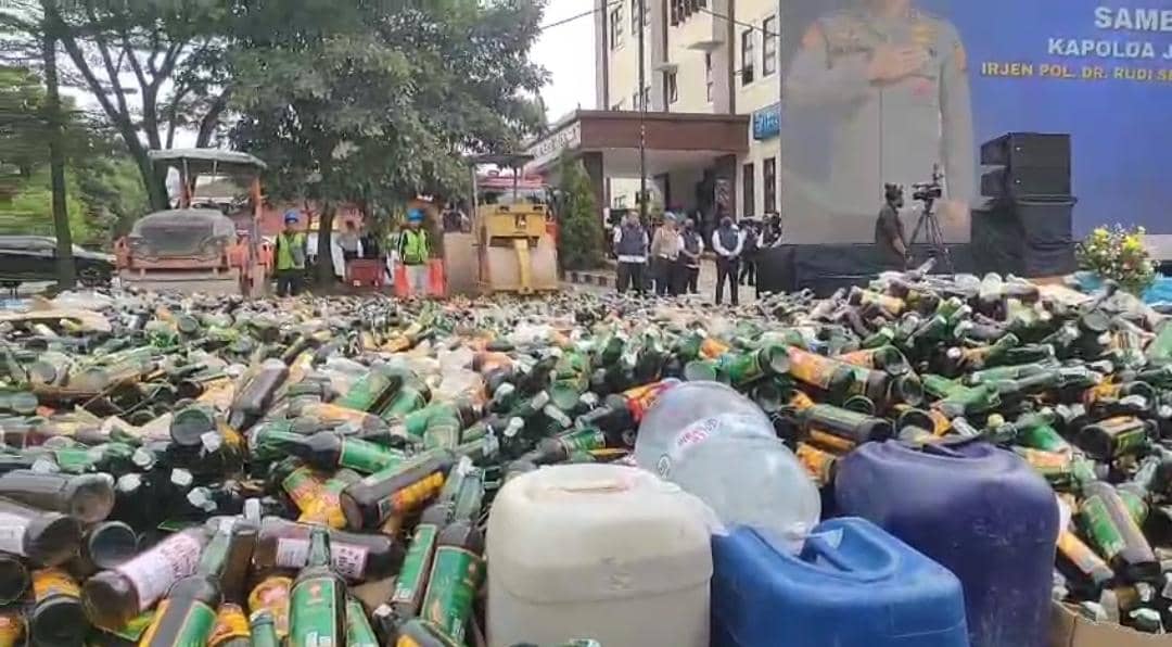 Biang Kejahatan, Pemkot Bandung Fokus Berantas Miras dan Obat Keras Ilegal