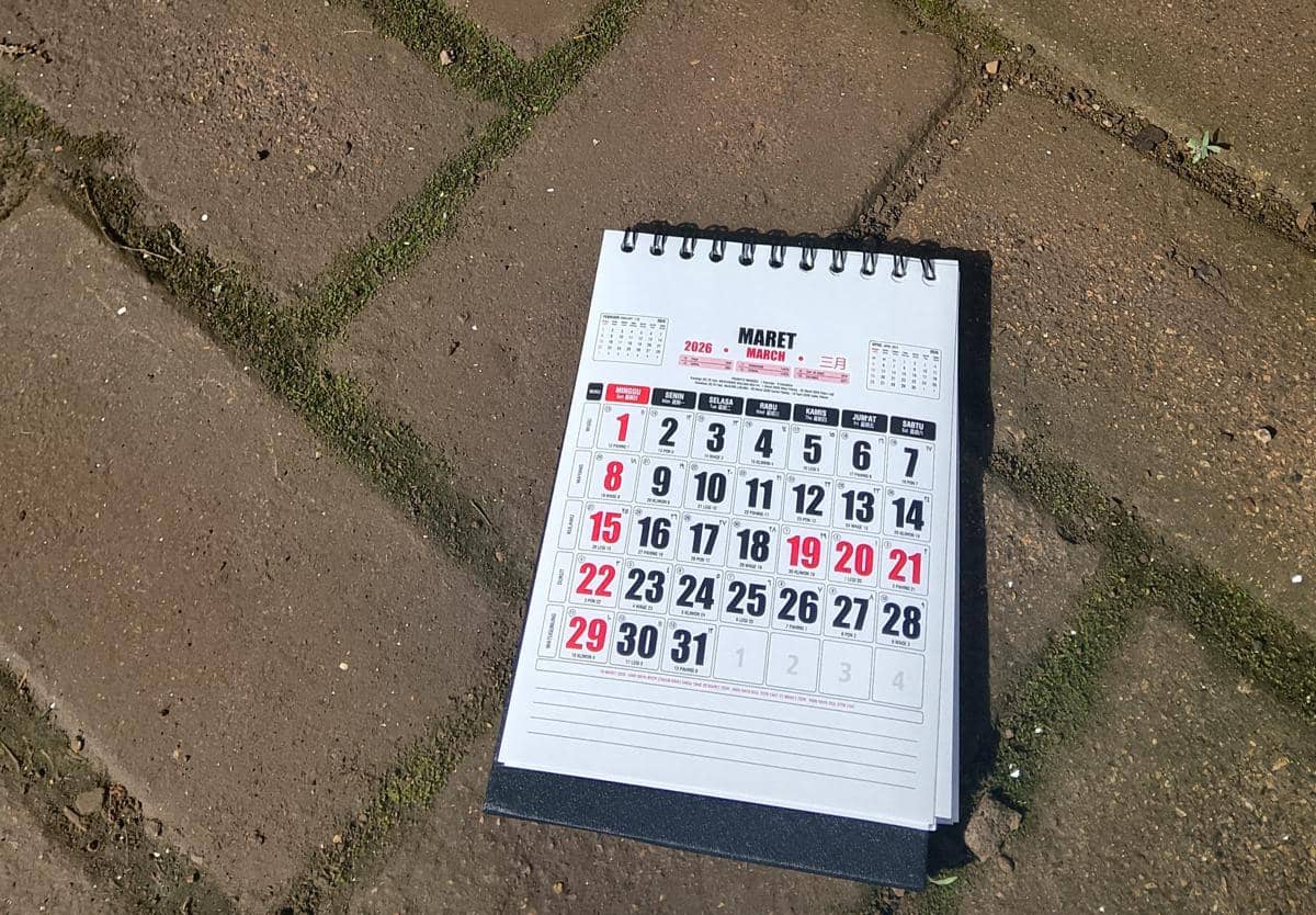Ilustrasi kalender Maret 2026