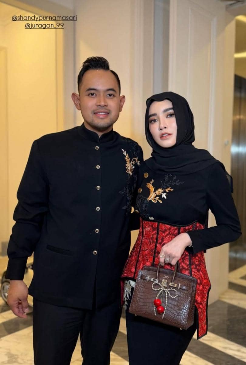 Gaya tamu artis di birthday party Raffi Ahmad dan Nagita Slavina (instagram.com/ochiipramita)