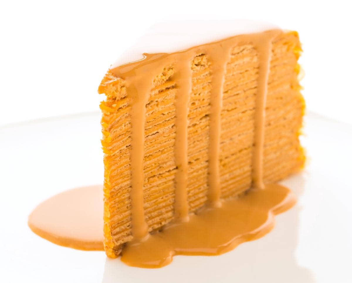  Thai tea cake 