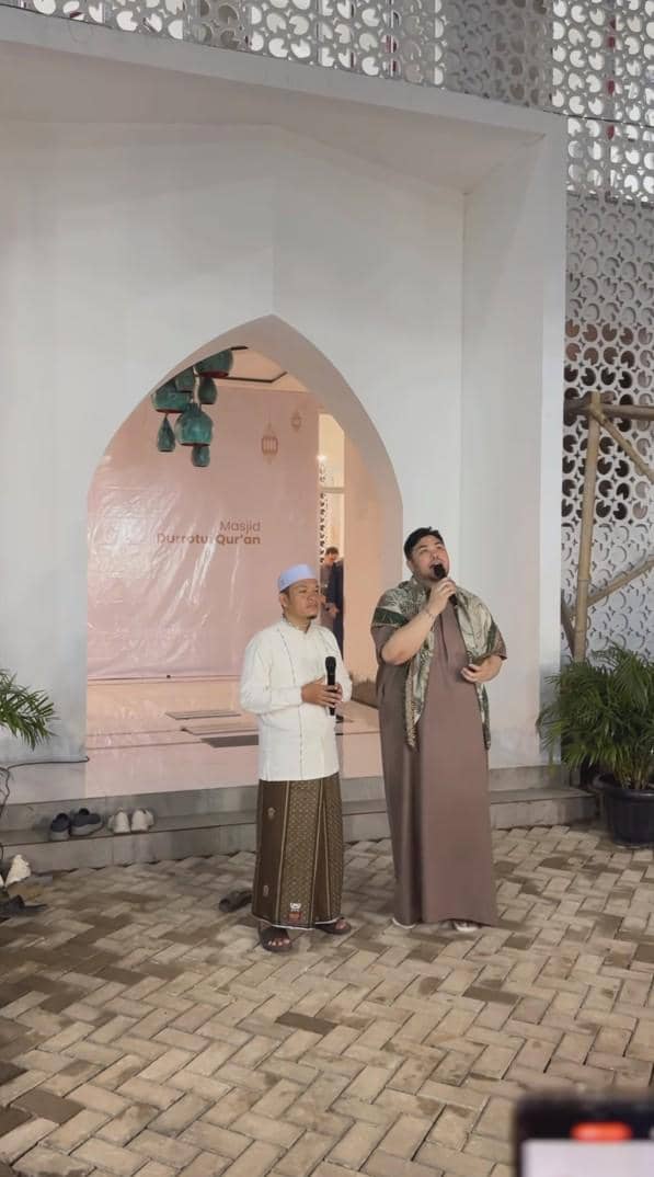 Ivan Gunawan resmikan masjid (instagram.com/ivan_gunawan)