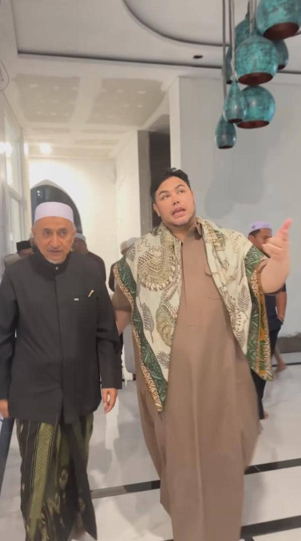 Ivan Gunawan resmikan masjid (instagram.com/ivan_gunawan)