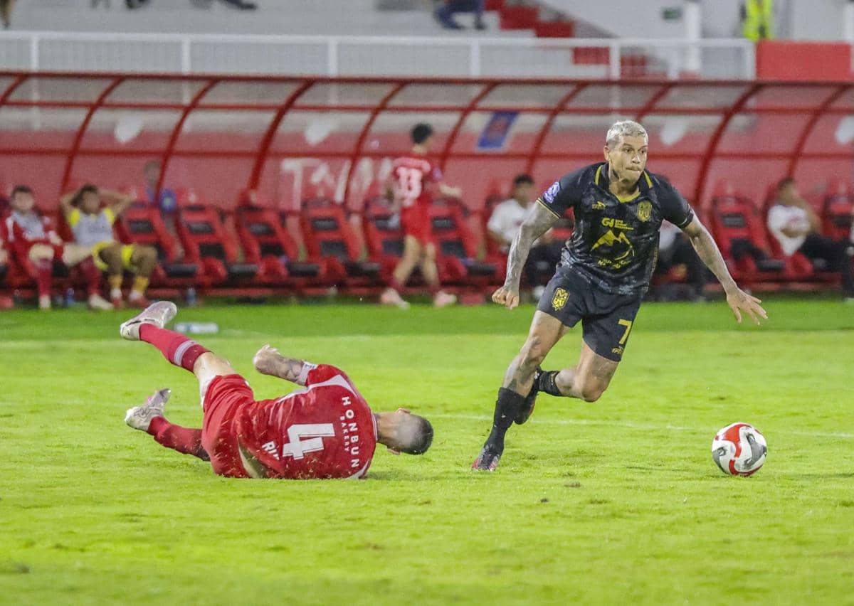 Malut United lawan Persijap di musim 2025/2026.