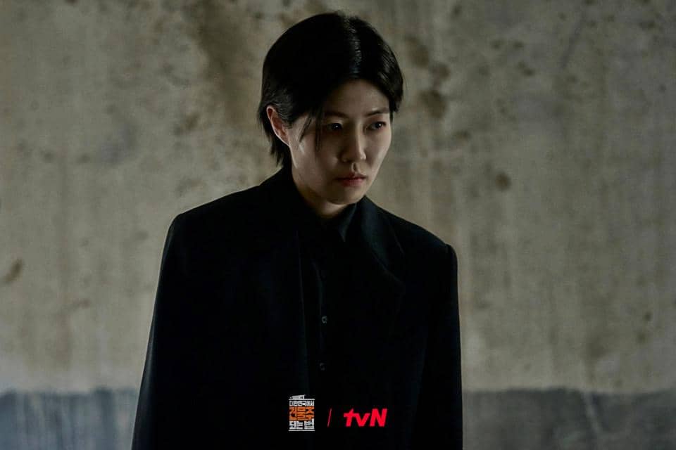 potret Shim Eun Kyung di drakor Mad Concrete Dreams 
